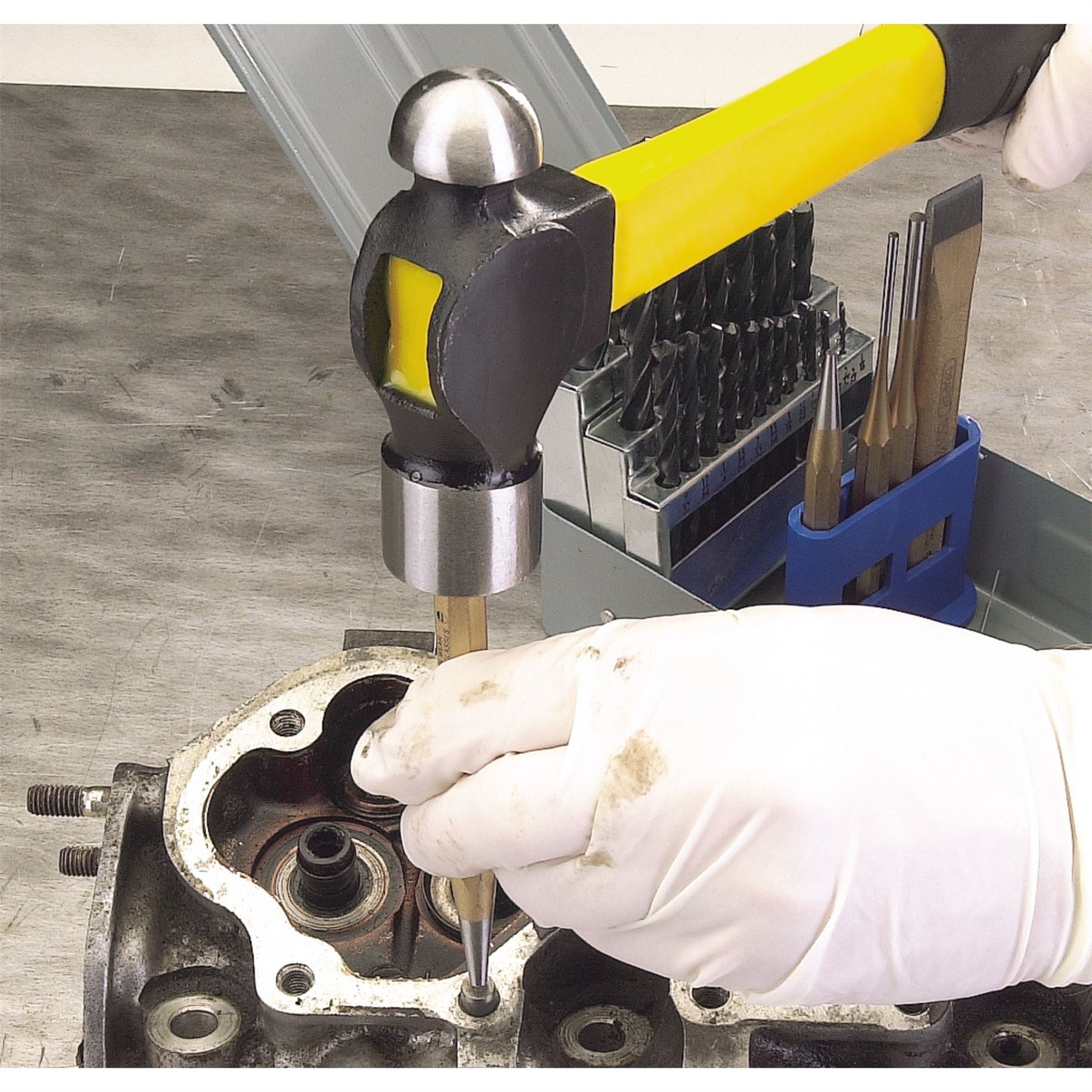 Draper 63348 Expert Ball Pein Hammer with Fibreglass Shaft 450g/16oz Draper