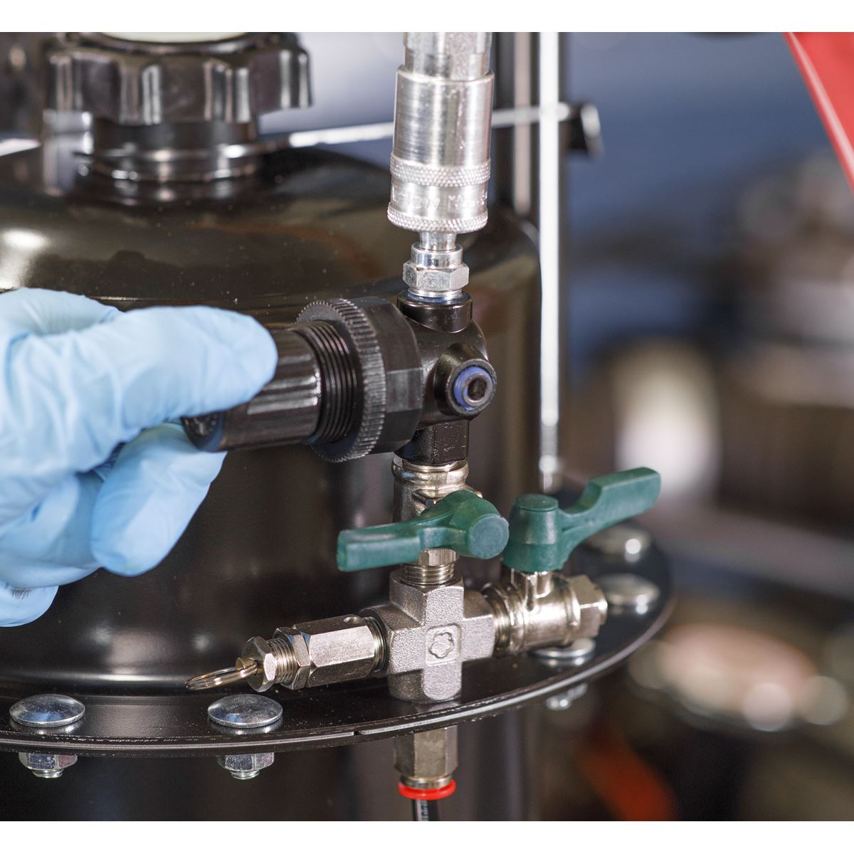 Sealey VS0204A Pneumatic Brake & Clutch Pressure Bleeder Kit Sealey