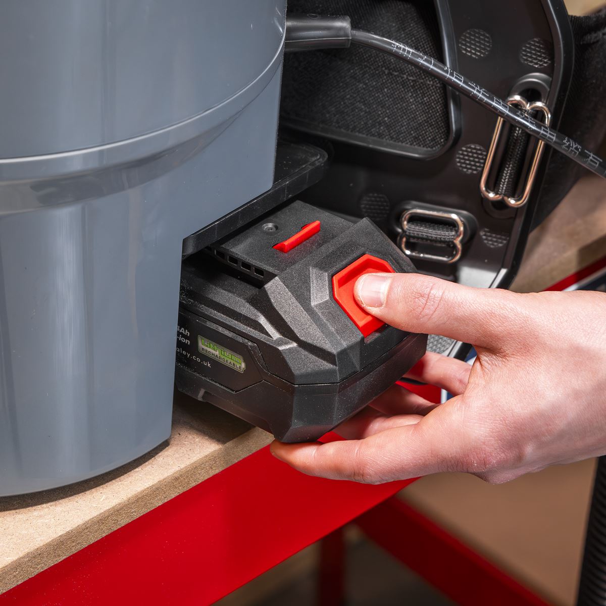 Sealey CP40VBVKIT Cordless Backpack Vacuum Kit SV20 Series 40V Sealey