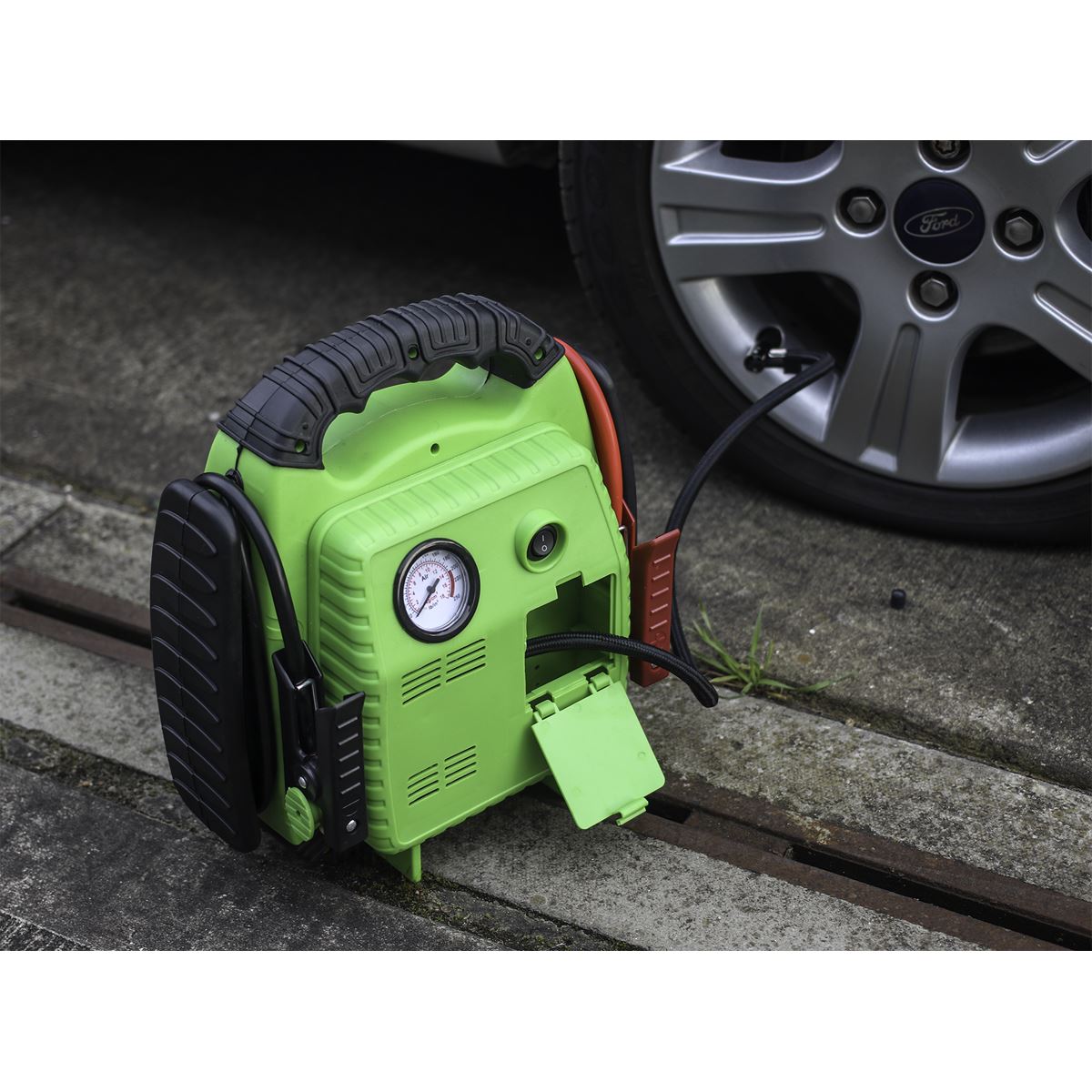 Sealey RS1322HV RoadStart® Emergency Jump Starter with Air Compressor 12V 900 Peak Amps Sealey