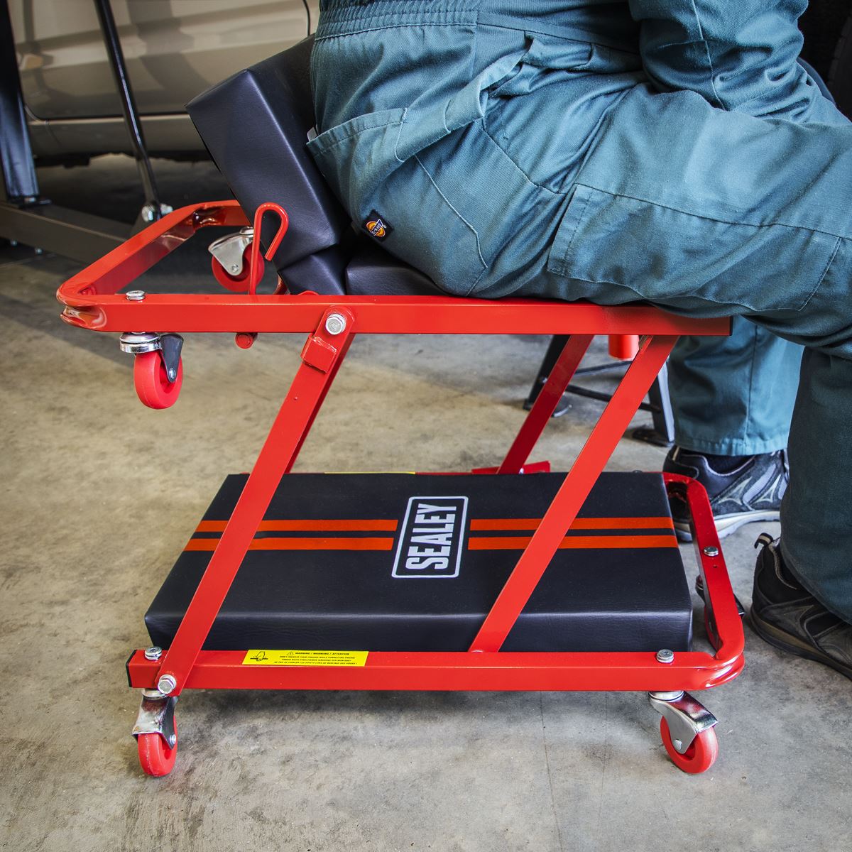 Sealey SCR79 Steel Creeper/Seat with 7 Wheels & Adjustable Head Rest Sealey