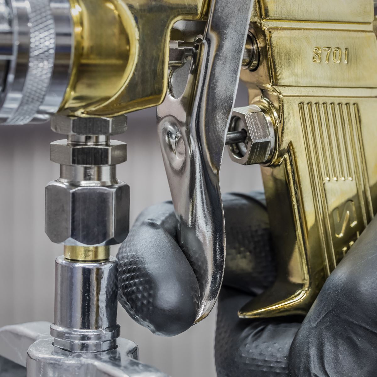 Sealey S701 Spray Gun Professional Suction Feed - 1.8mm Set-Up Sealey