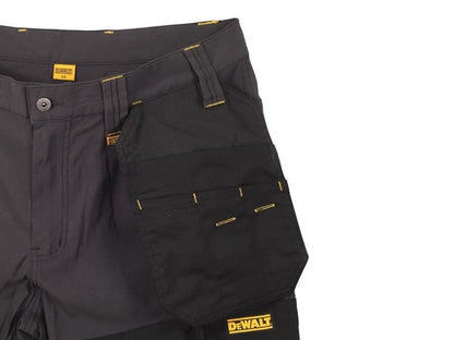 Dewalt Hamden Holster Pocket Shorts Waist 34in Dewalt