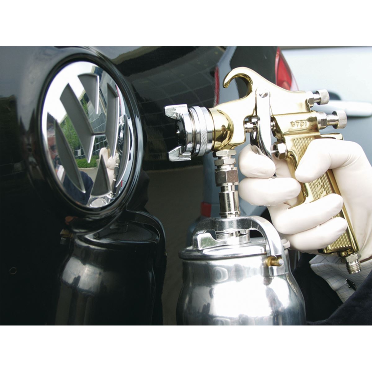 Sealey S701 Spray Gun Professional Suction Feed - 1.8mm Set-Up Sealey
