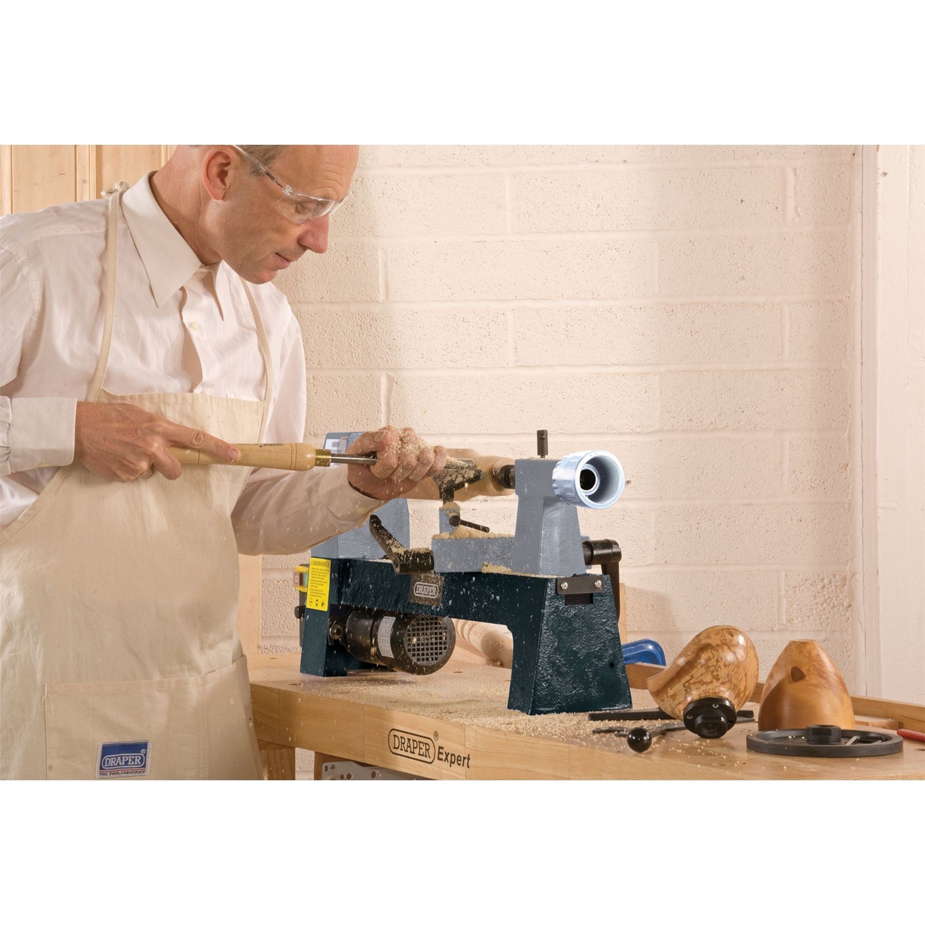 Draper 60988 230V Variable Speed Mini Wood Lathe 250W Draper
