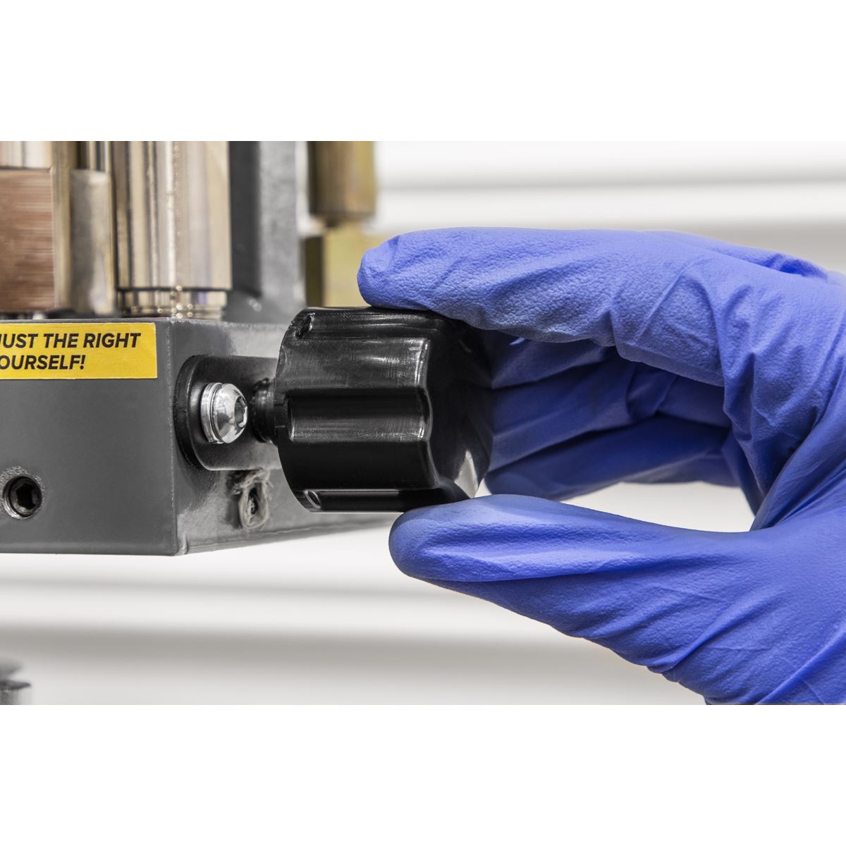 Sealey YK309FAH Premier Air/Hydraulic Floor Type Press with Foot Pedal 30 Tonne Sealey