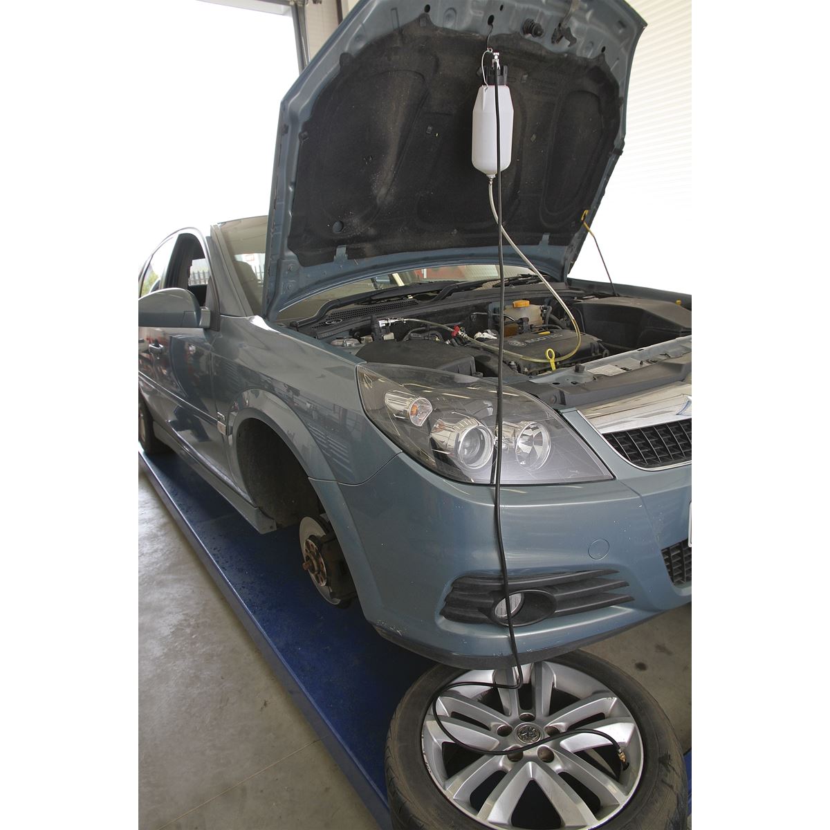 Sealey VS821 Pneumatic Brake & Clutch Bleeder 1.5L Sealey