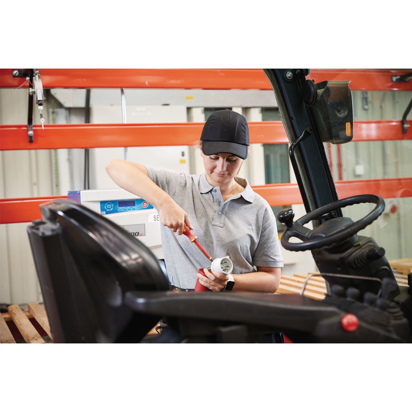 Draper 64484 XP1000® VDE PZ Type Screwdriver No.2 x 100mm Draper