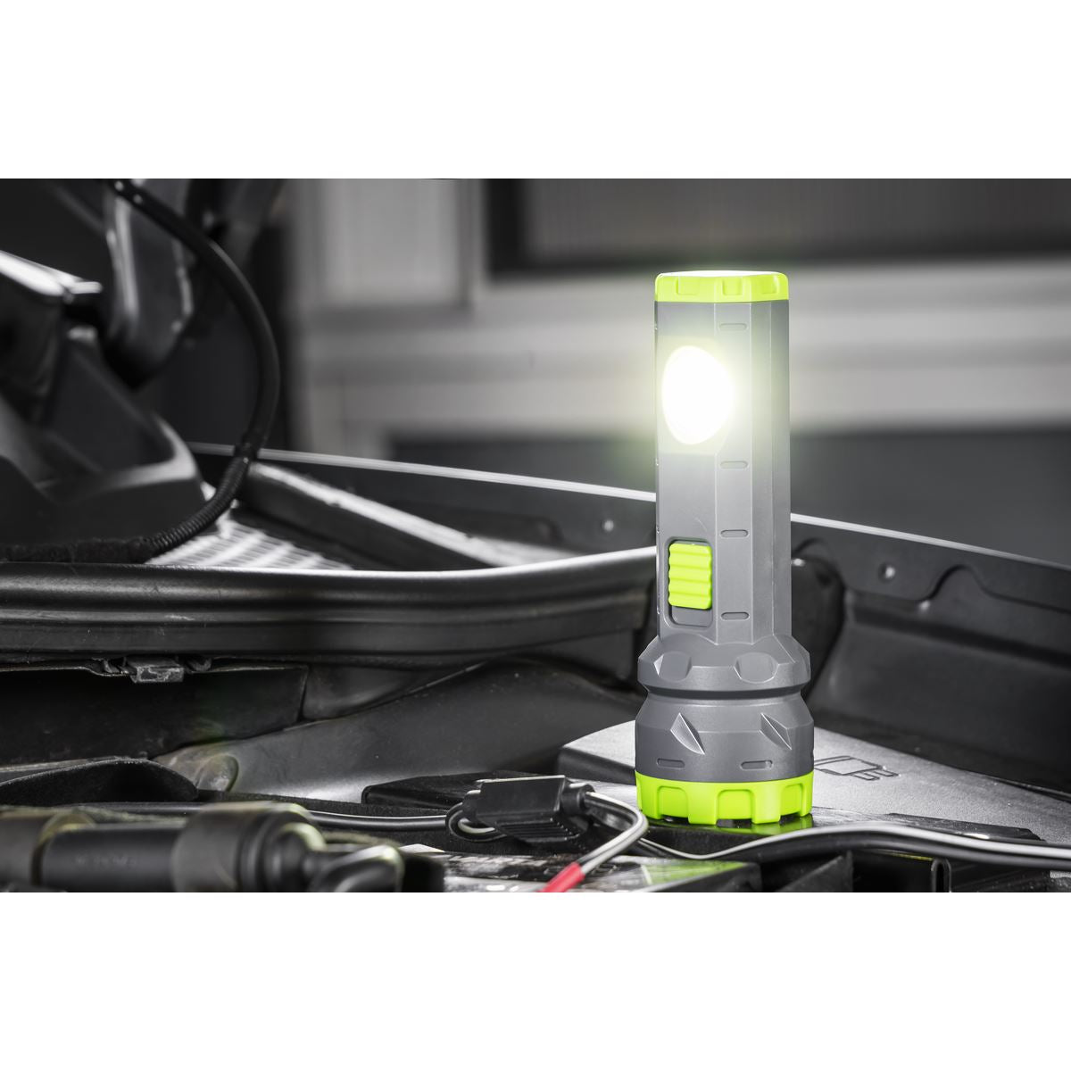 Sealey LED302 Dual Mode Hand Torch Spotlight / Floodlight Sealey