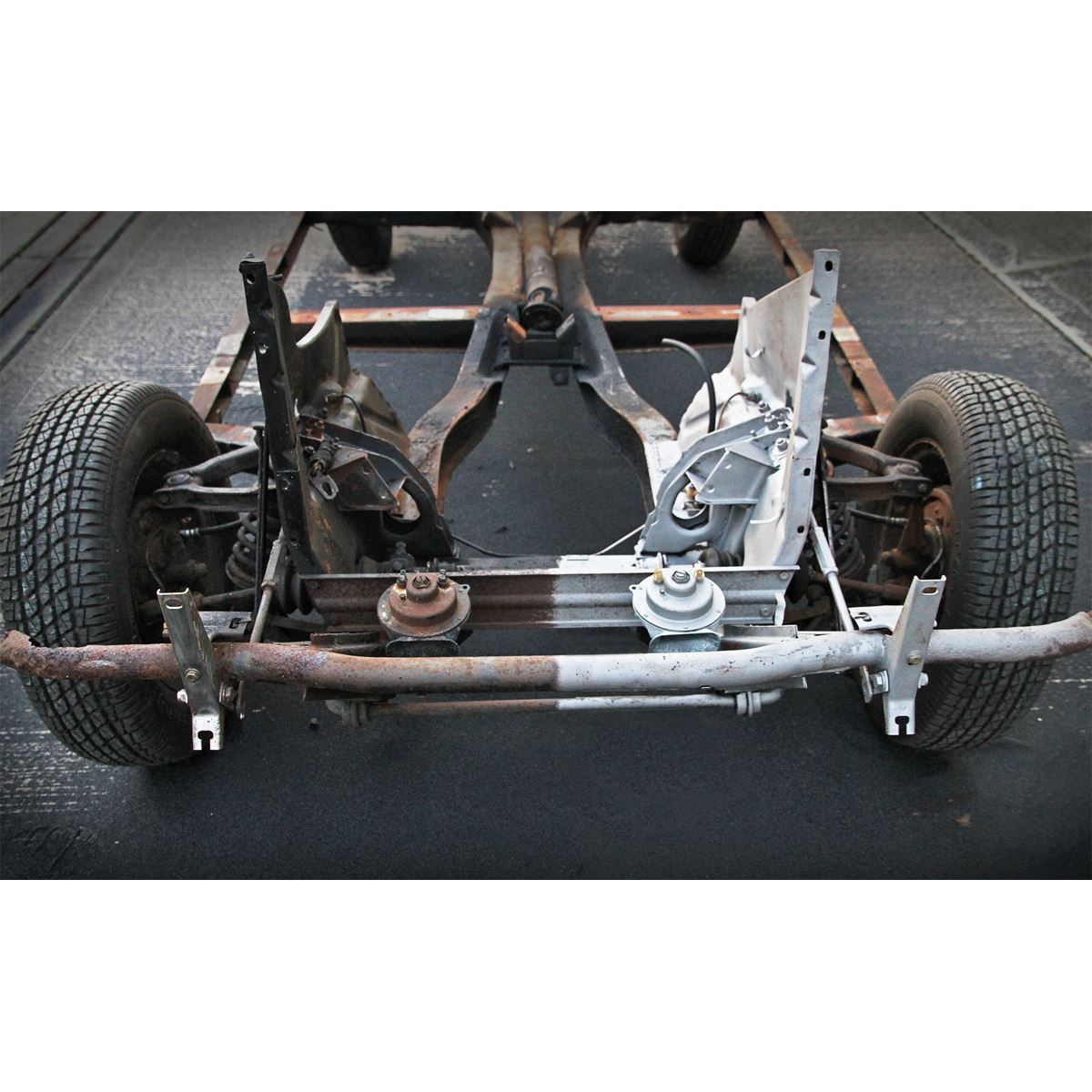 Sealey SB997 Shot Blaster with Water Trap & Wheels 37L Sealey