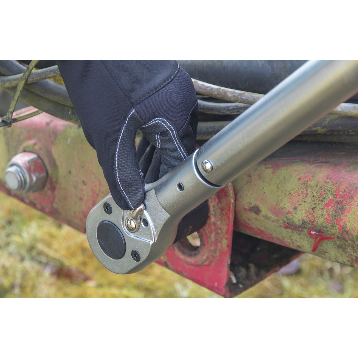 Sealey STW706 Torque Wrench Micrometer Style 3/4"Sq Drive 150-800Nm(111-590lb.ft) Sealey