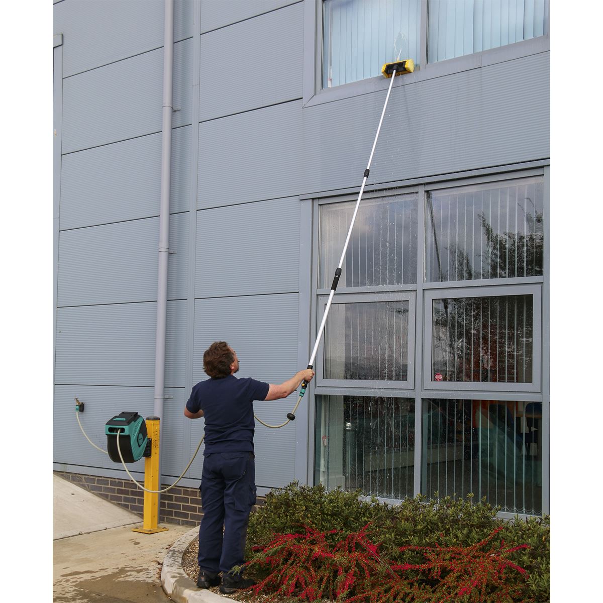 Sealey CC953 5-Sided Flo-Thru Brush with 3m Telescopic Handle Sealey