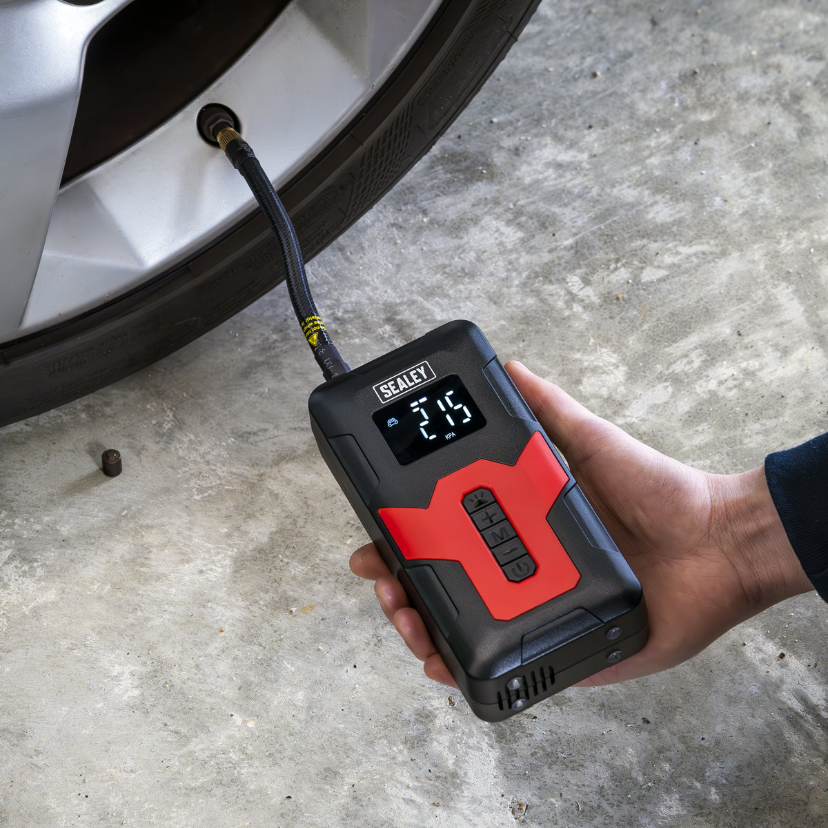 Sealey CTI140 Tyre Inflator & Power Bank with Worklight Rechargeable 12V Sealey