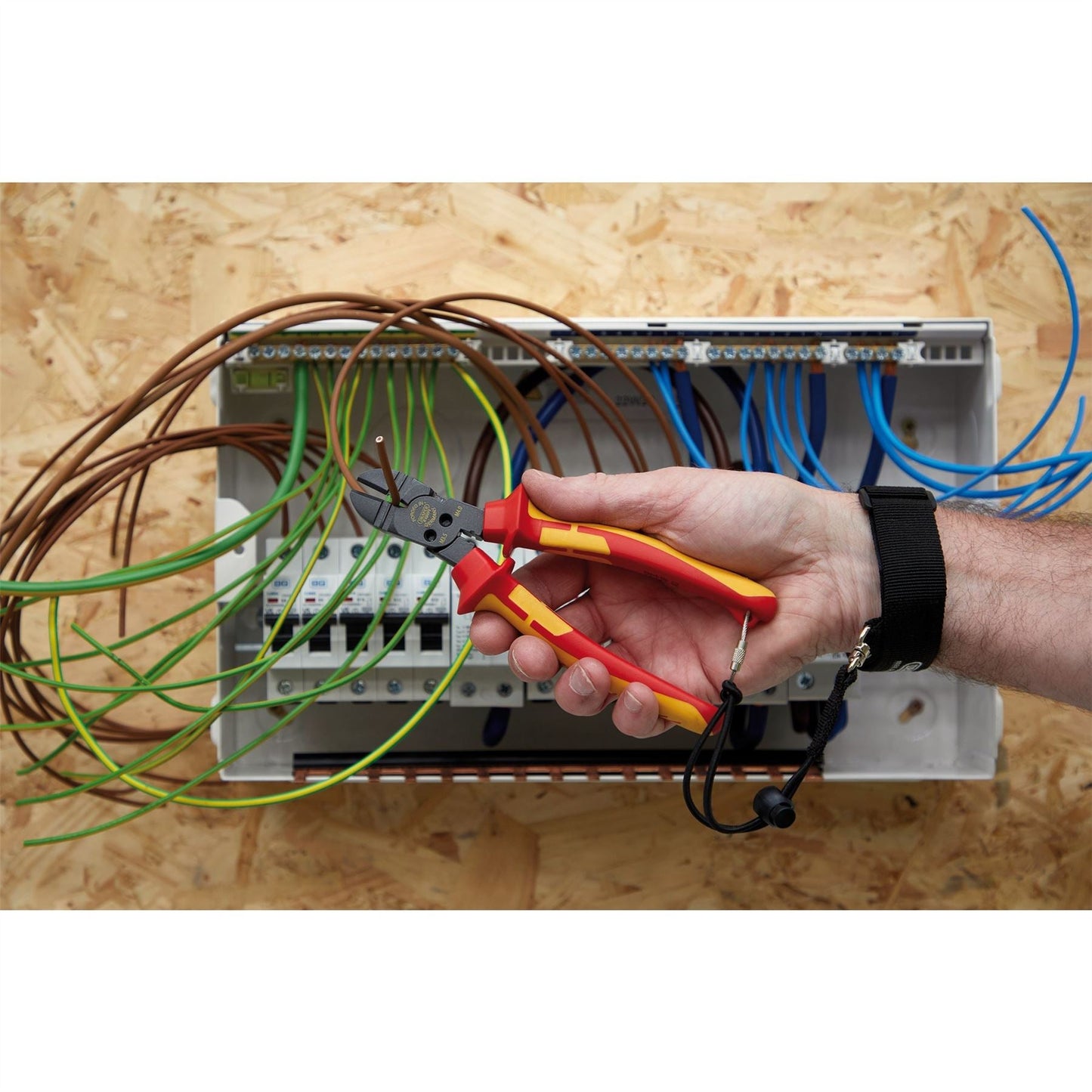 Draper 13643 XP1000® VDE Tethered 4-in-1 Combination Cutter 180mm Draper