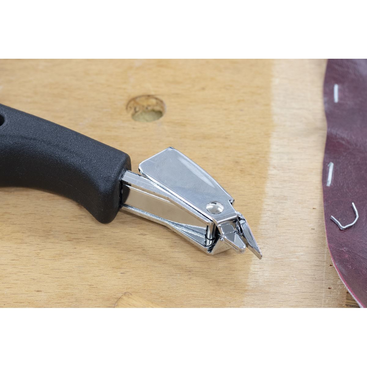 Sealey AK707 Staple Remover Heavy-Duty Sealey