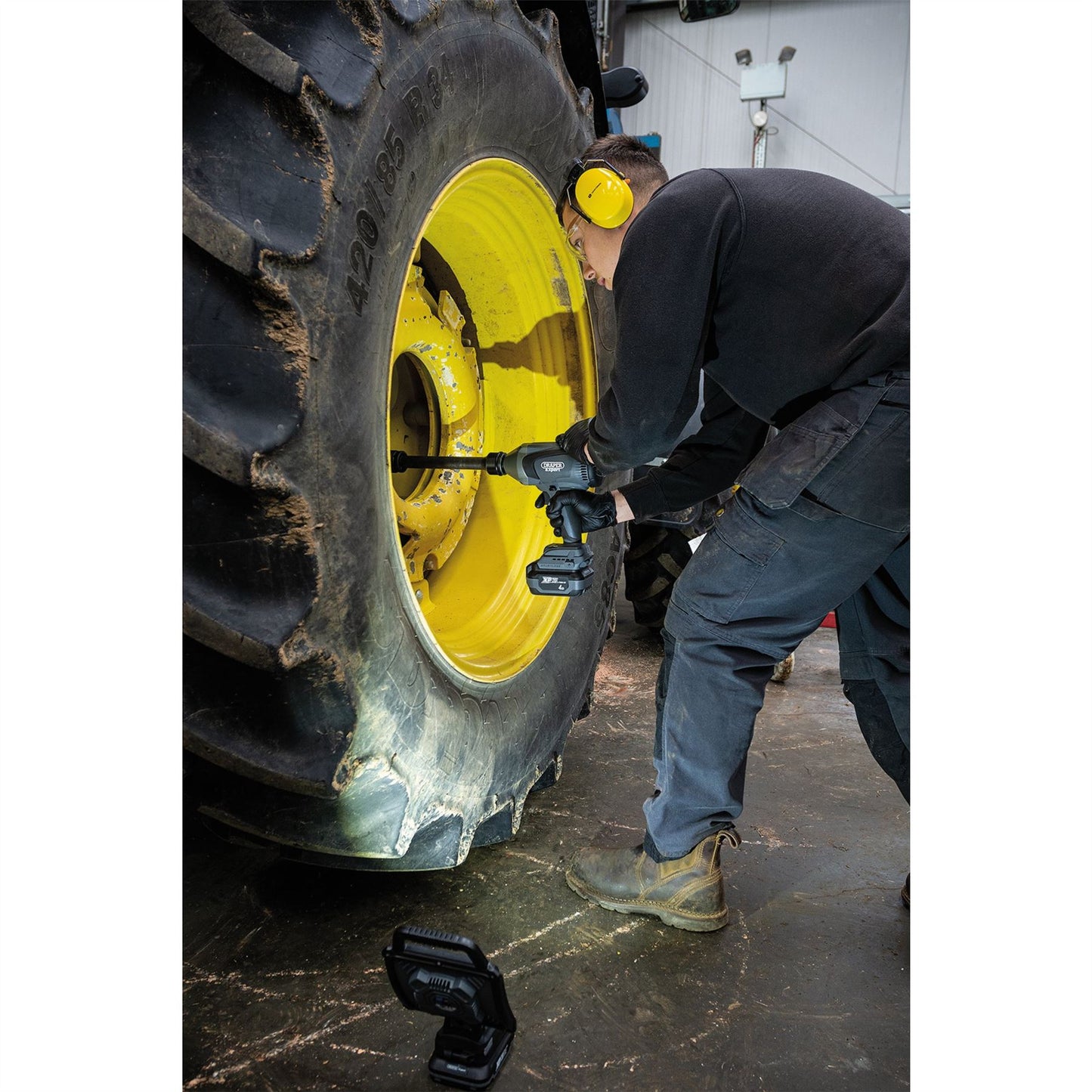 Draper 79367 XP20 20V Brushless Impact Wrench 3/4" Sq. Dr. 1060Nm Sold Bare Draper