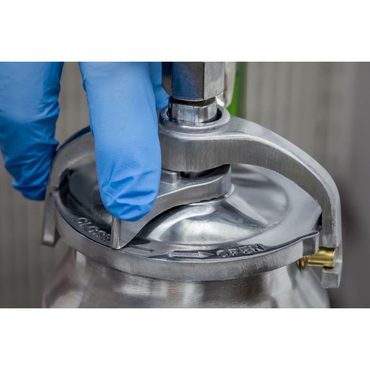 Sealey S725 Suction Feed Spray Gun 2.5mm Set-Up Sealey