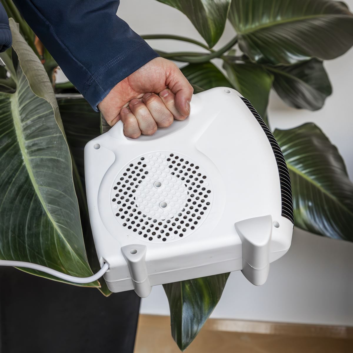 Sealey FH2010 Fan Heater 2000W/230V 2 Heat Settings & Thermostat Sealey