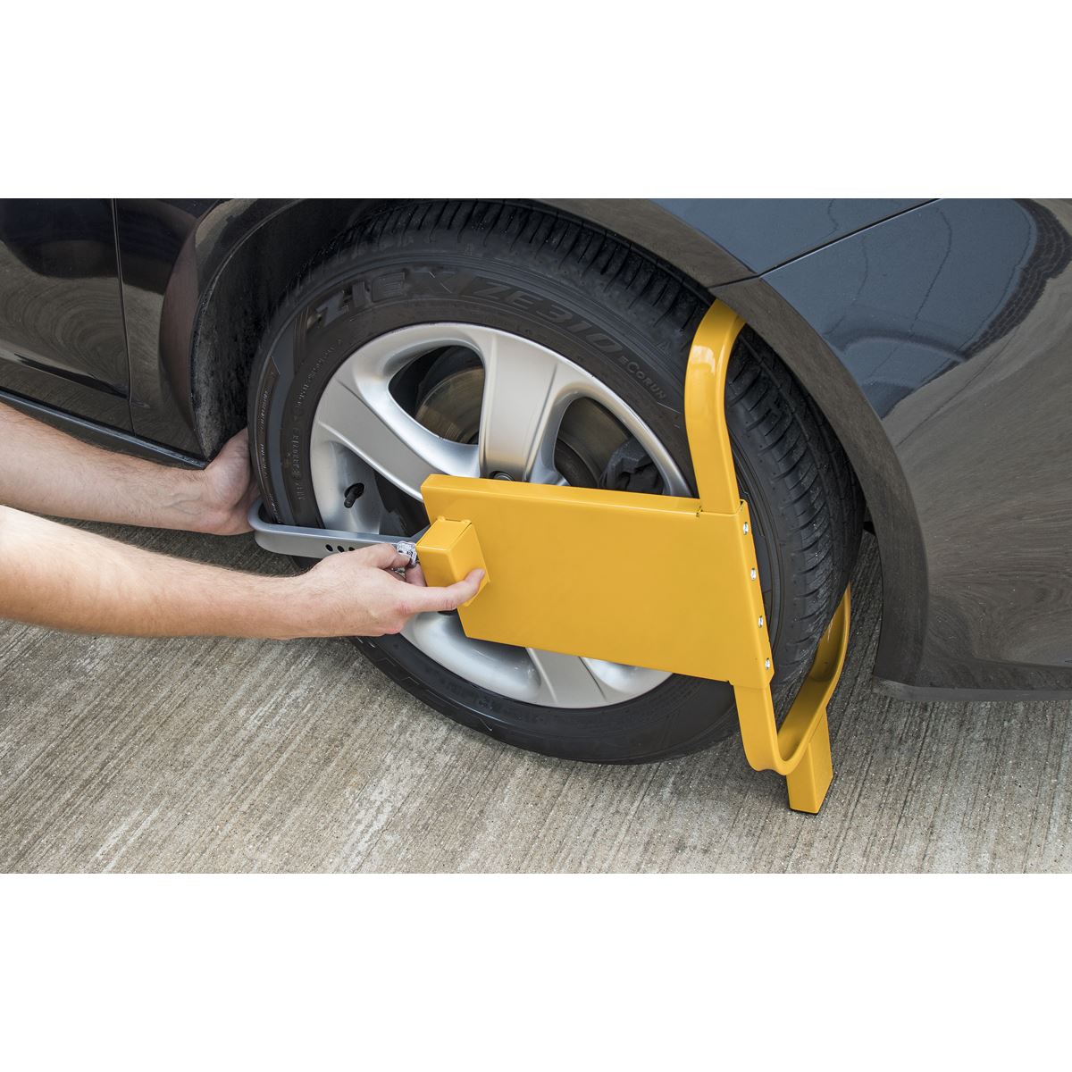 Sealey PB397 Wheel Clamp with Lock & Key Sealey