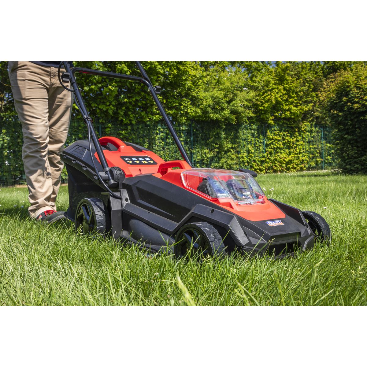 Sealey CP40VLMKIT Cordless Lawn Mower Kit 40V 4Ah SV20 Series 40cm Sealey