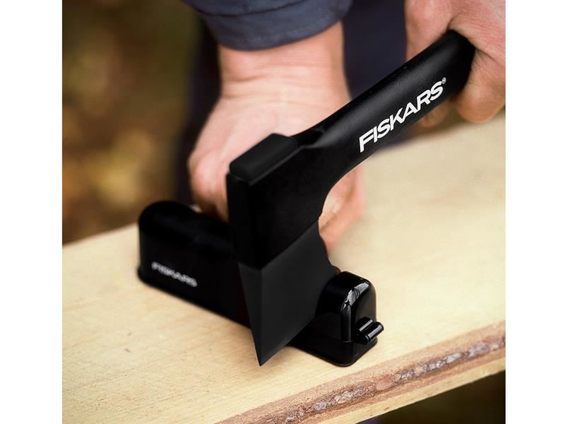Fiskars Solid Axe & Knife Sharpener Fiskars