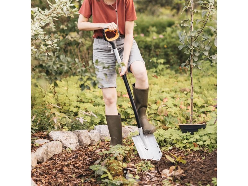 Fiskars Xact Pointed Spade Fiskars