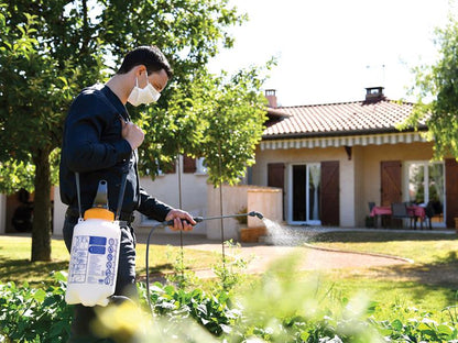 Hozelock 4231 Standard Pressure Sprayer 7 litre Hozelock