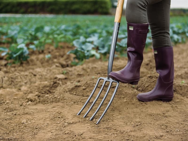 Kent & Stowe Carbon Steel Digging Fork, Fsc® Kent & Stowe
