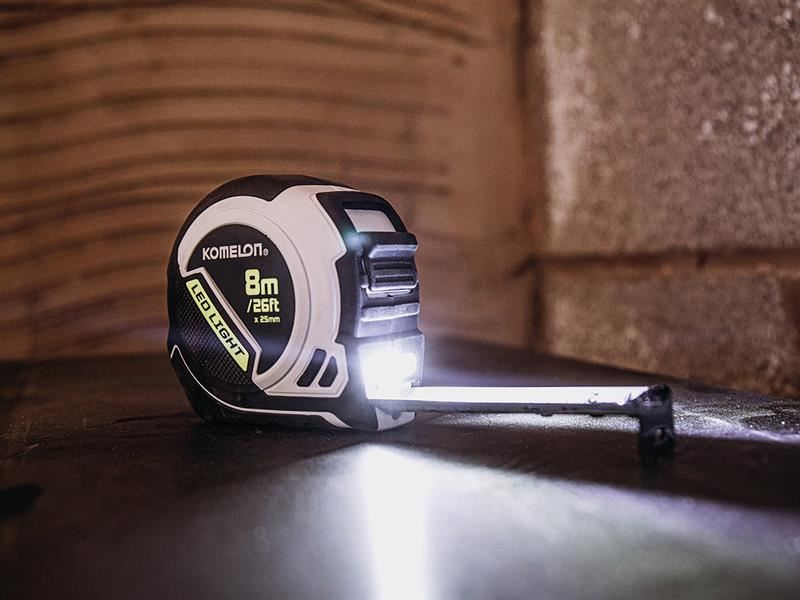 Komelon Led Light Tape Measure 8m/26ft Width 25mm Komelon