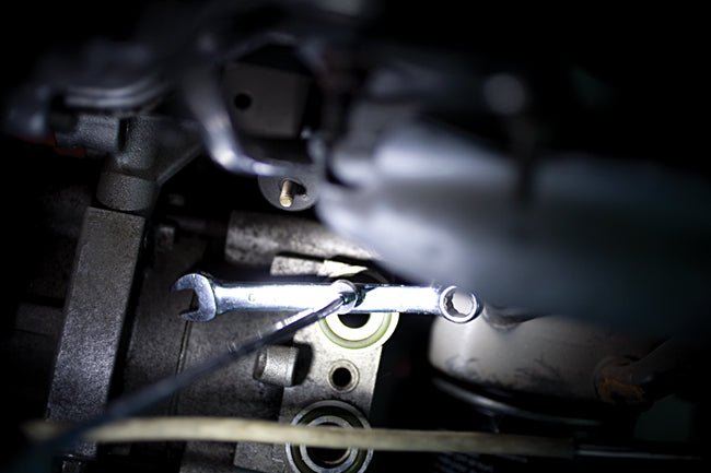 Laser Tools 4589 6 LED Flashlight/Pick Up Tool Laser Tools