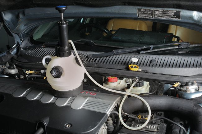 Laser Tools 4832 Manual Pressure Brake Bleeder 2L Laser Tools