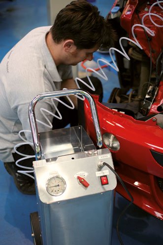 Laser Tools 5629 Brake/Clutch Bleeder 12V Laser Tools