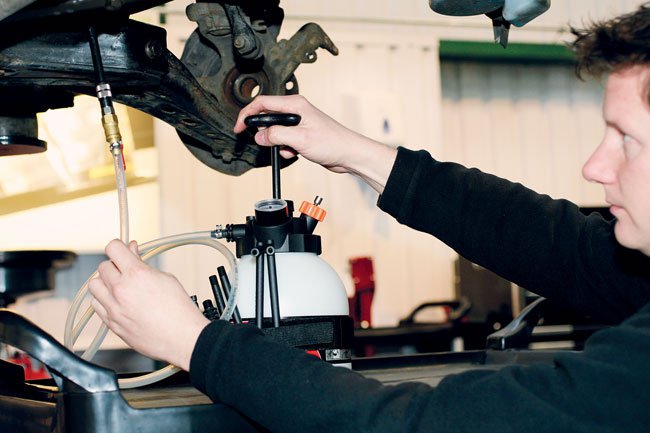 Laser Tools 5641 ATF Oil Dispenser with Adaptors Laser Tools