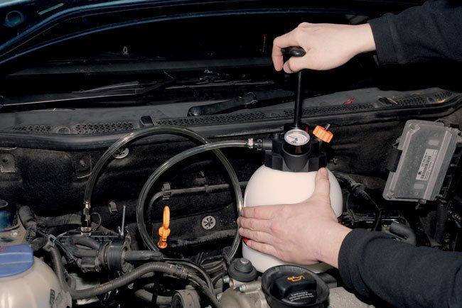 Laser Tools 5642 Manual Brake Bleeder with Universal Adaptor Laser Tools