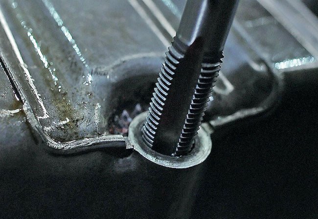 Laser Tools 7663 Oil Drain Repair Kit 38pc Laser Tools