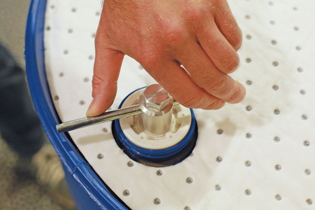 Laser Tools 7719 Drain Bung Tool for AdBlueÂ® Tank HGV 26mm Laser Tools