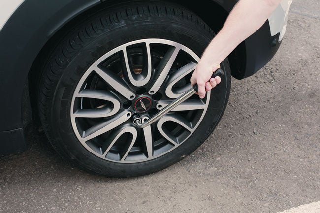 Laser Tools 7757 Extending Wheel Wrench 17mm x 19, 21 x 23mm Laser Tools