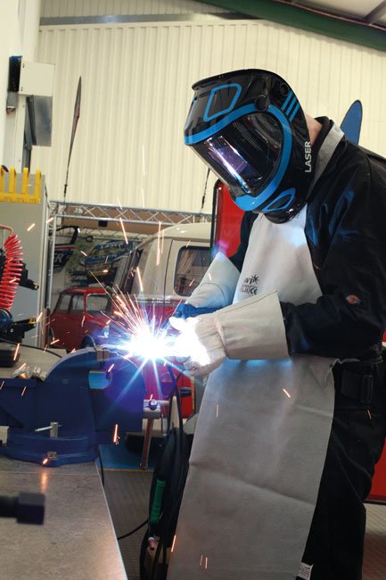 Laser Tools 7926 Auto Darkening Welding Helmet Laser Tools