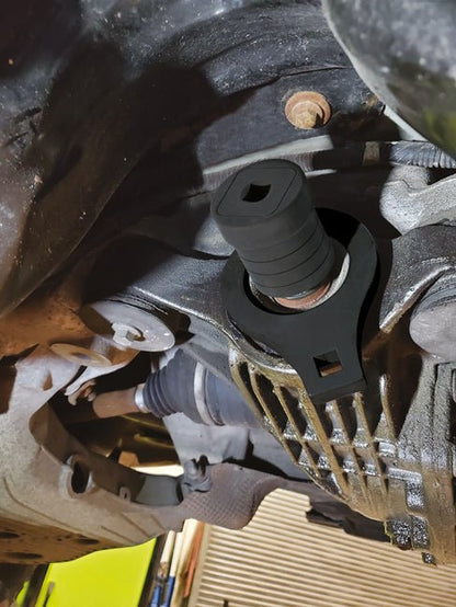 Laser Tools 8005 Differential Pinion Holder & Wrench Set - for Land Rover Laser Tools