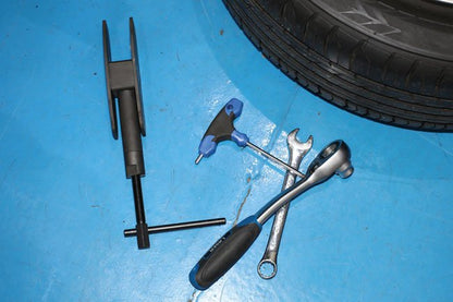 Laser Tools 8092 Brake Caliper Spreader, Hydraulic Laser Tools