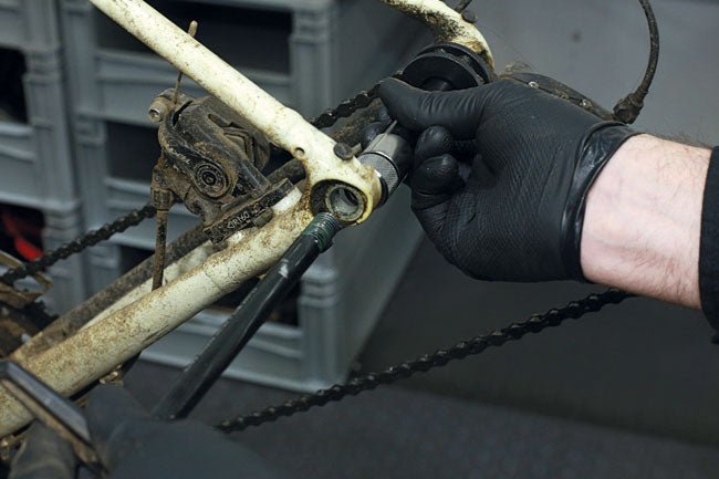 Laser Tools 8200 LTR Chain Keeper Tool, Thru Axle Laser Tools