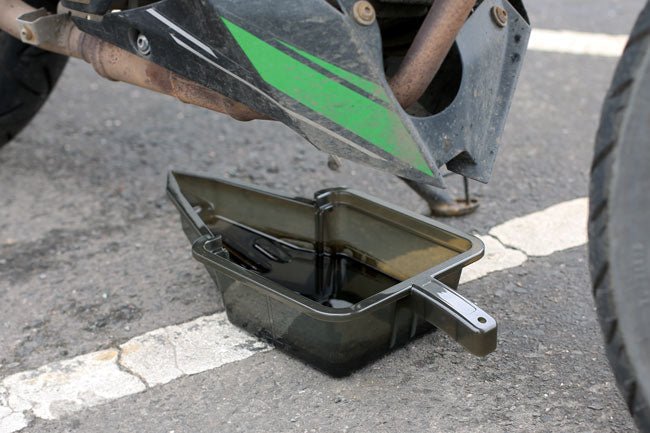 Laser Tools 8385 Drain Pan with Level Scale 2L Laser Tools