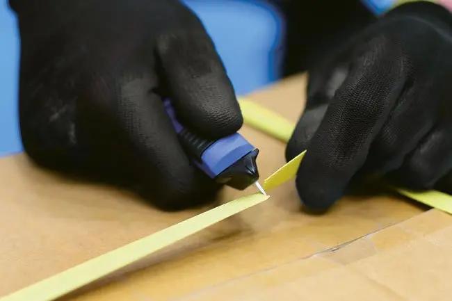 Laser Tools 8404 Retractable Safety Utility Knife, Ceramic Blade Laser Tools