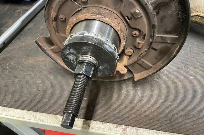 Laser Tools 8446 Rear Wheel Bearing Service Kit for Mercedes-Benz Viano & Vito Vans Laser Tools