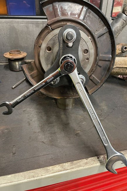 Laser Tools 8446 Rear Wheel Bearing Service Kit for Mercedes-Benz Viano & Vito Vans Laser Tools