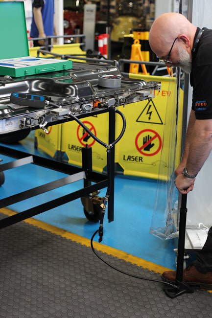 Laser Tools 8467 EV Battery Integrity Pressure Test Kit - for Hyundai, Jaguar, Kia & Nissan Laser Tools