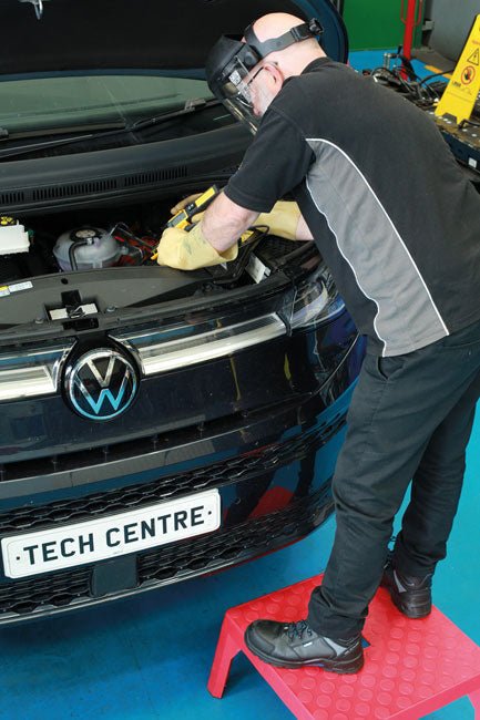 Laser Tools 8743 Insulating Stool Laser Tools