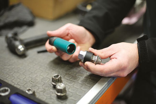 Laser Tools 8764 Damaged Wheel Nut Extractor 17mm Laser Tools