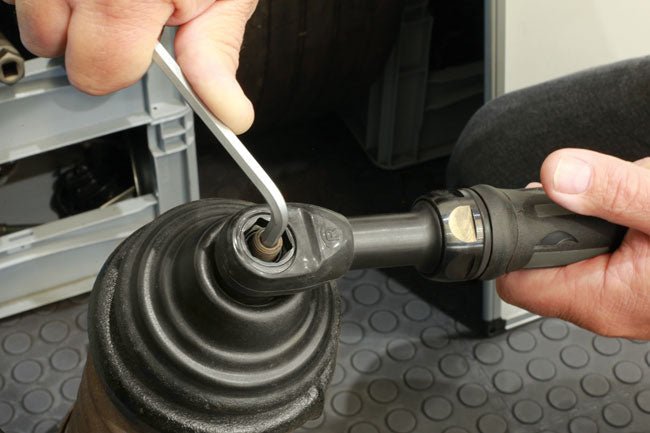 Laser Tools 9016 Go Thru Air Ratchet Socket & Bit Set Laser Tools