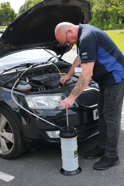 Laser Tools 9020 Manual/Pneumatic Fluid Extractor 6L Laser Tools